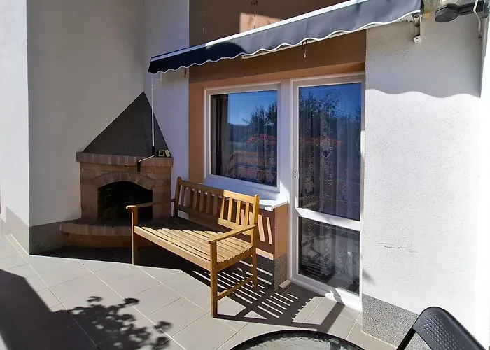 Appartement Petra Cetnov *