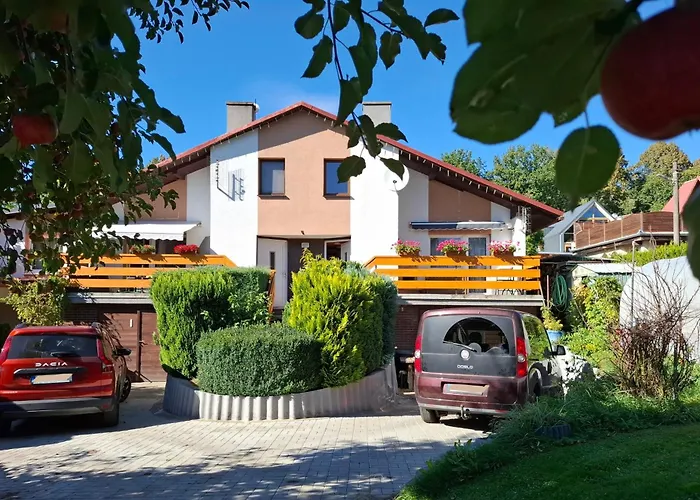 Petra Cetnov * Egra (Cheb)